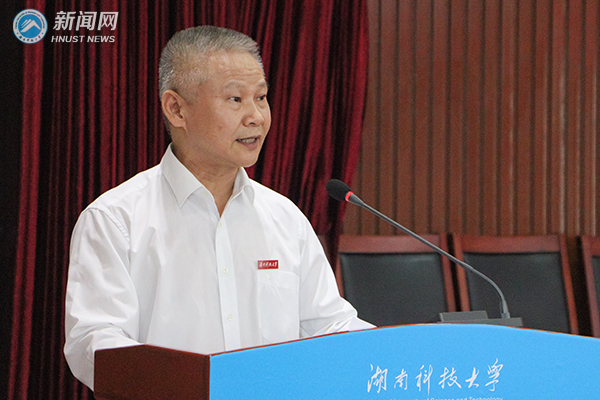 5a270837294947369db9f45ab0237c6d.jpg 张梓硕1.jpg